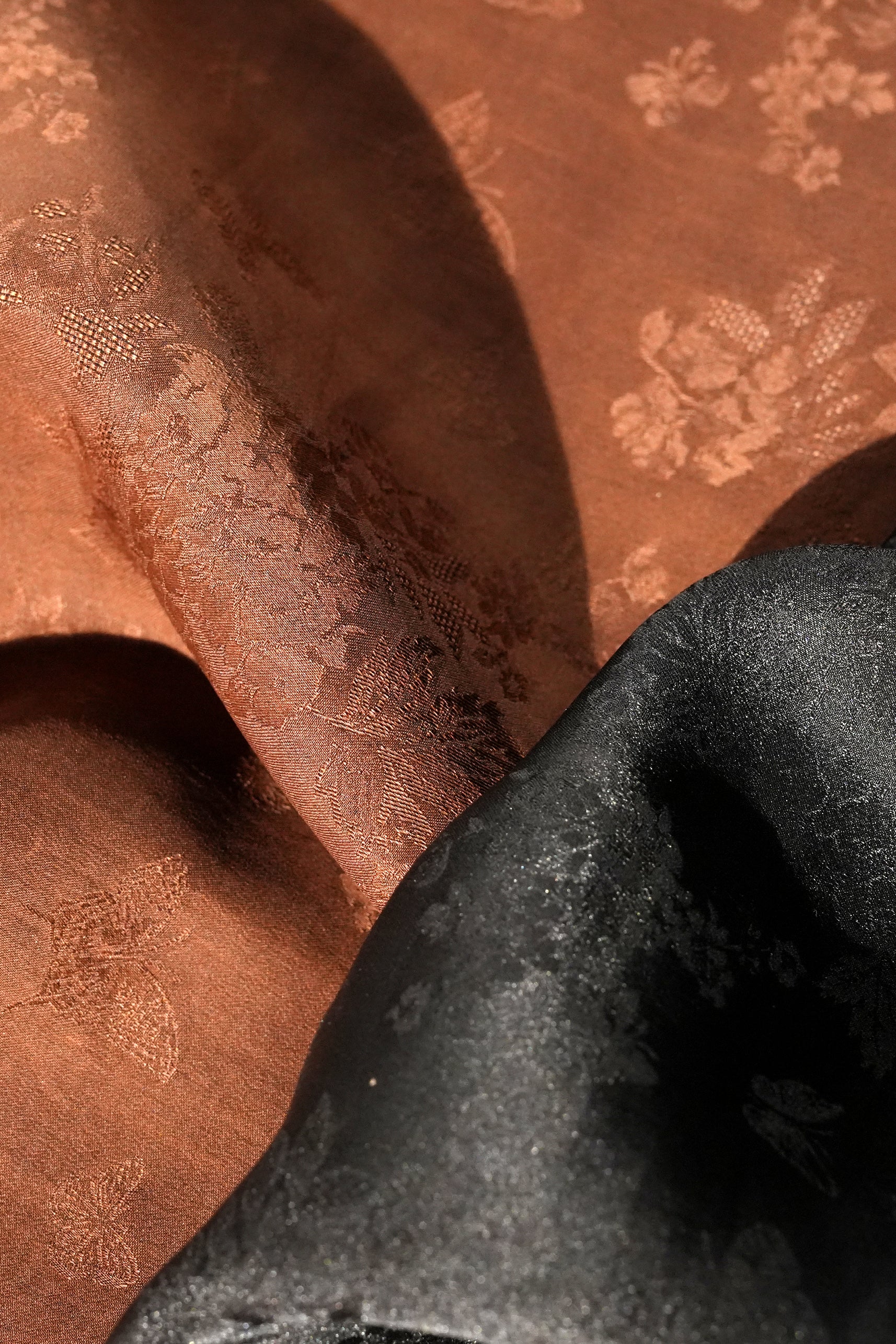 Lo.02 – Butterfly & Blossom 25 Momme Xiangyun Silk