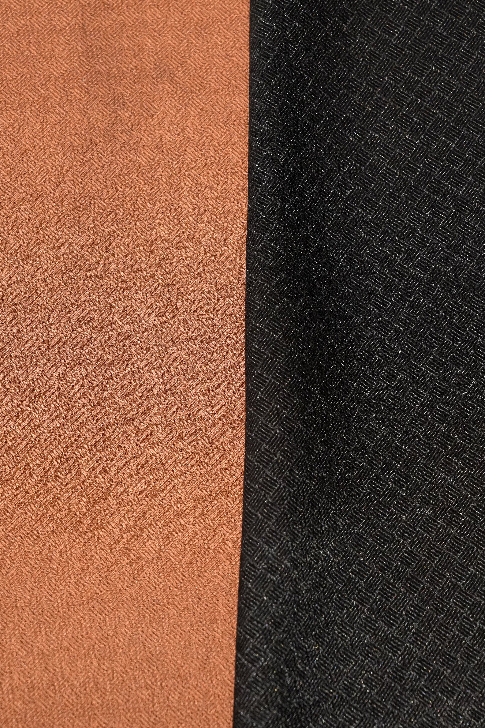 D.03 · 25 Momme Checkered Satin Jacquard Gambiered Silk