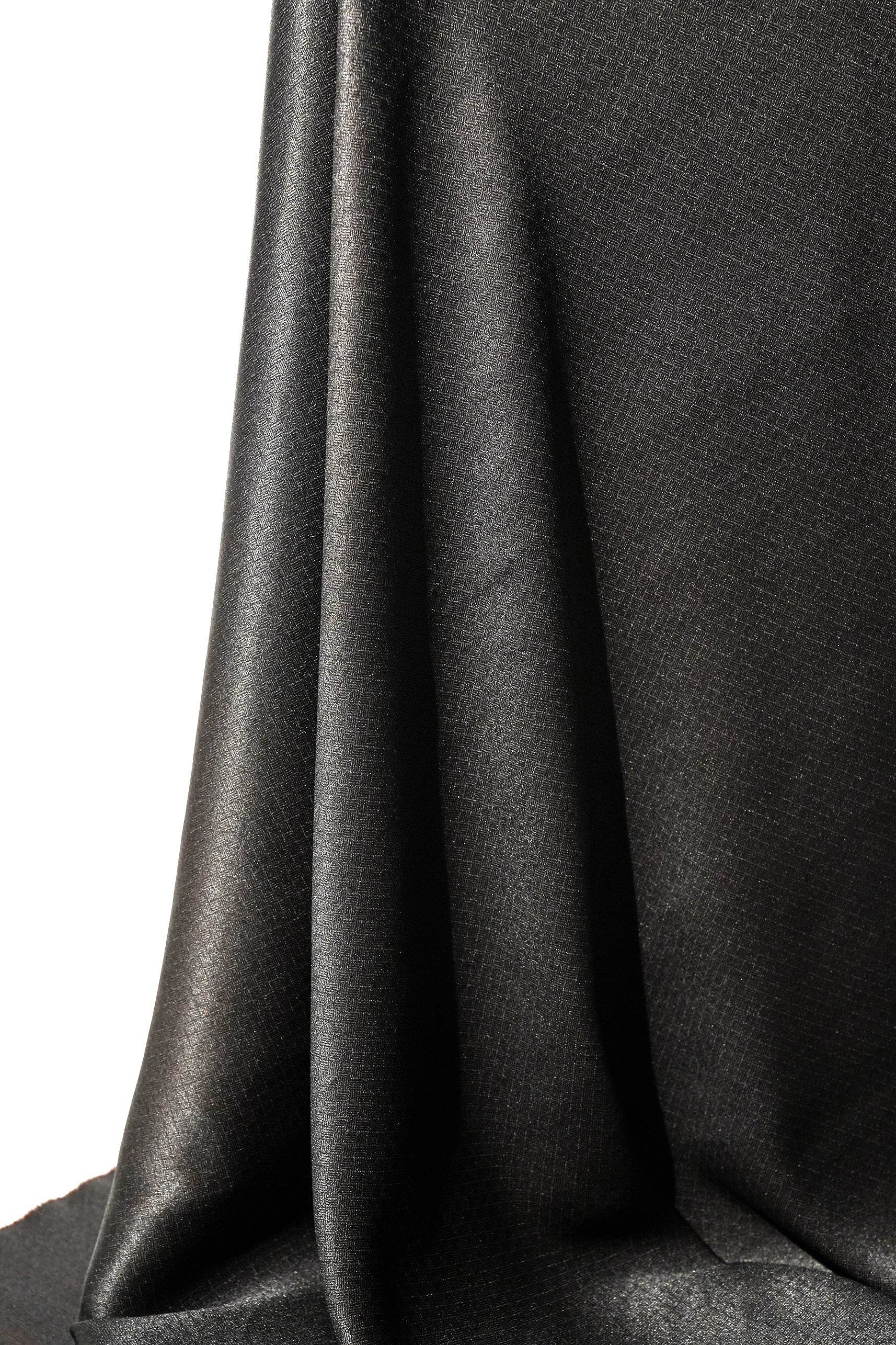 D.03 · 25 Momme Checkered Satin Jacquard Gambiered Silk